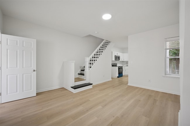 Building Photo - 1516 W Wingohocking St