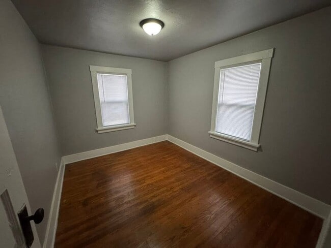 Foto del edificio - House available