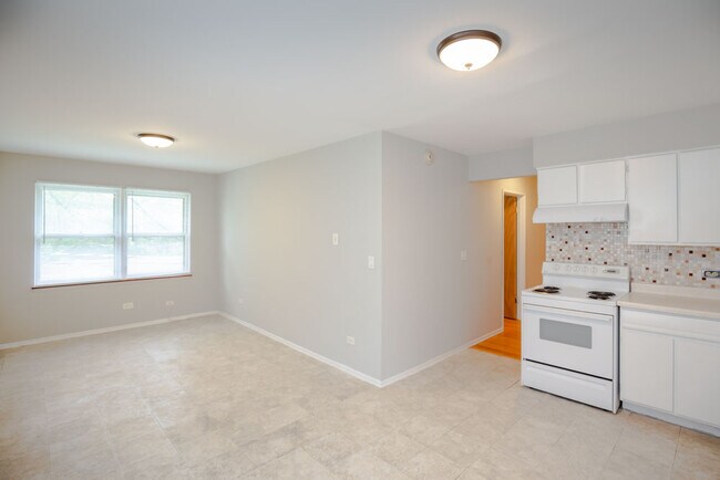 Building Photo - 4835 Belmont Rd