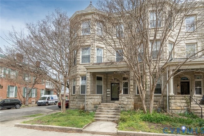 Building Photo - 1622 Grove Ave
