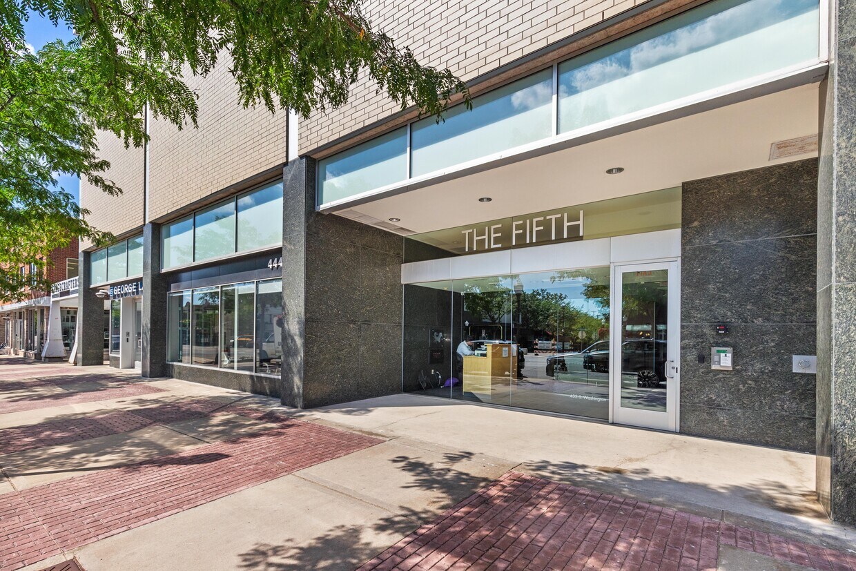 432 S Washington Ave Unit 1207, Royal Oak, MI 48067 Condo for Rent in