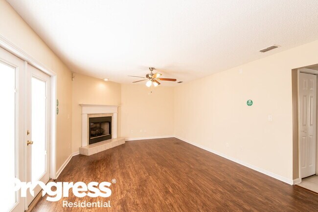 Foto del edificio - 3338 International Village Ct