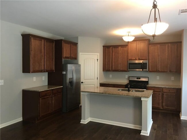 Building Photo - 106 Gunier Cir