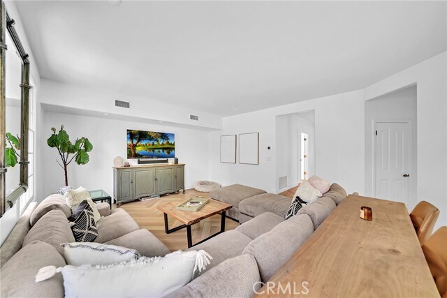 Building Photo - 2211 Silk Tree Dr