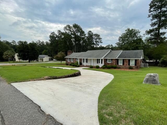 Foto del edificio - 222 Lakewood Cir