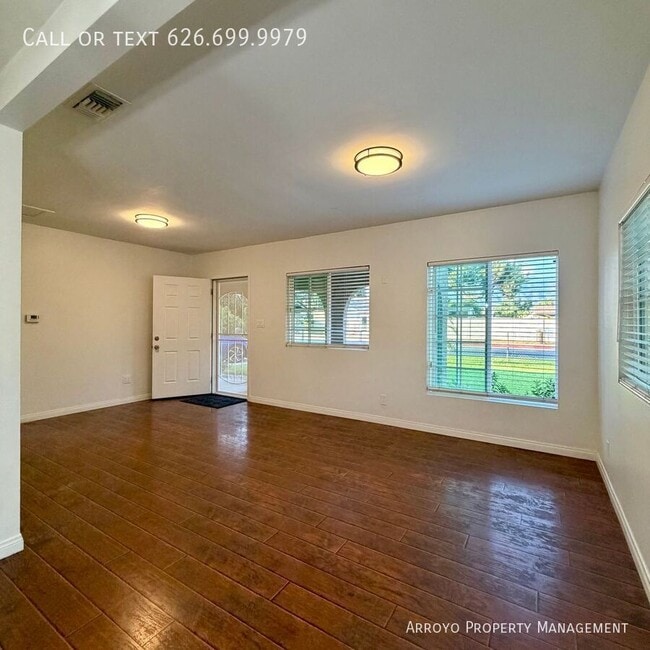 Building Photo - 808 Beckville St