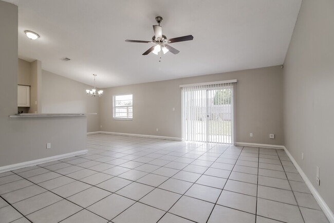 Building Photo - 5437 Wauchula Ct