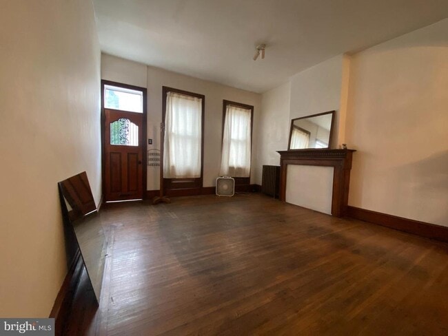 Building Photo - 2038 E Dauphin St