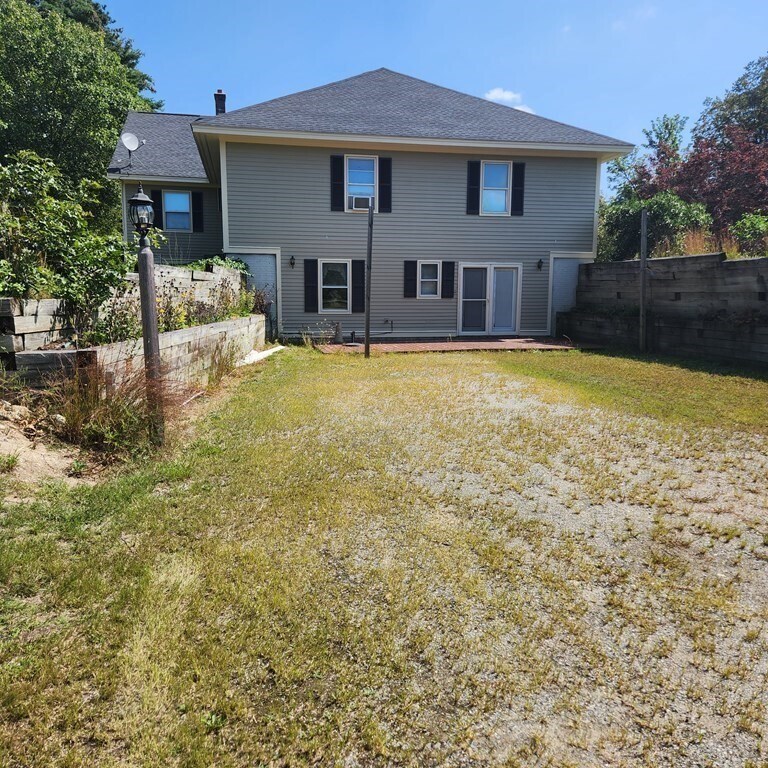 5 Ryan Rd Unit 2, Townsend, MA 01474 Room for Rent in Townsend, MA