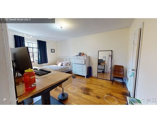 Foto del edificio - 102 Sewall Ave