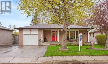 Building Photo - 8 Kitching Dr