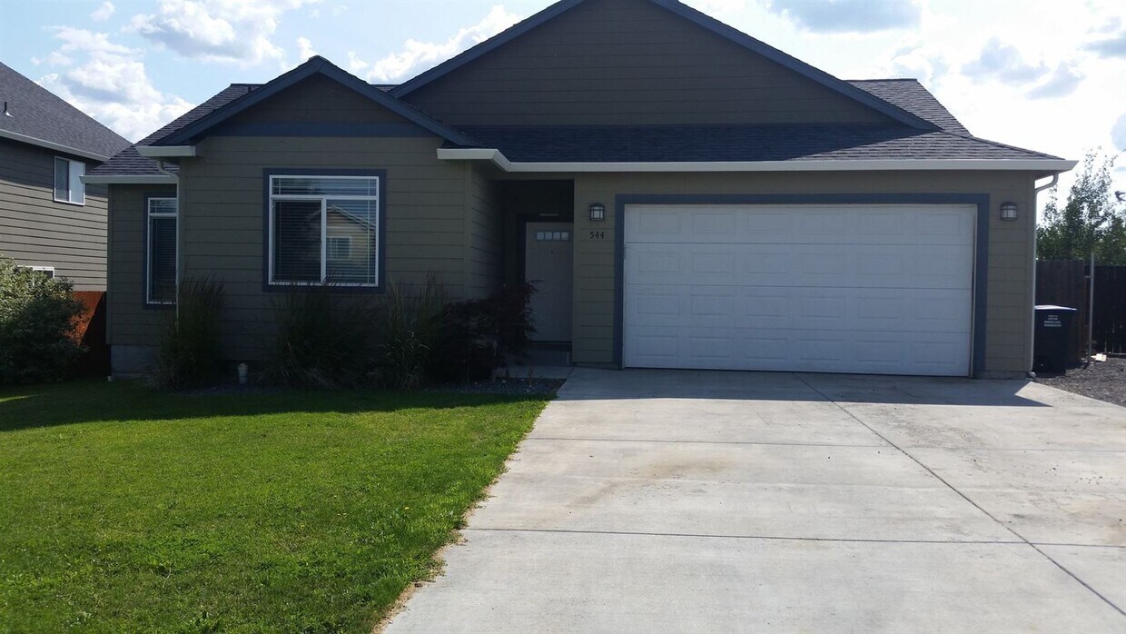Primary Photo - 3 br, 2 bath House - 544 BATTERY