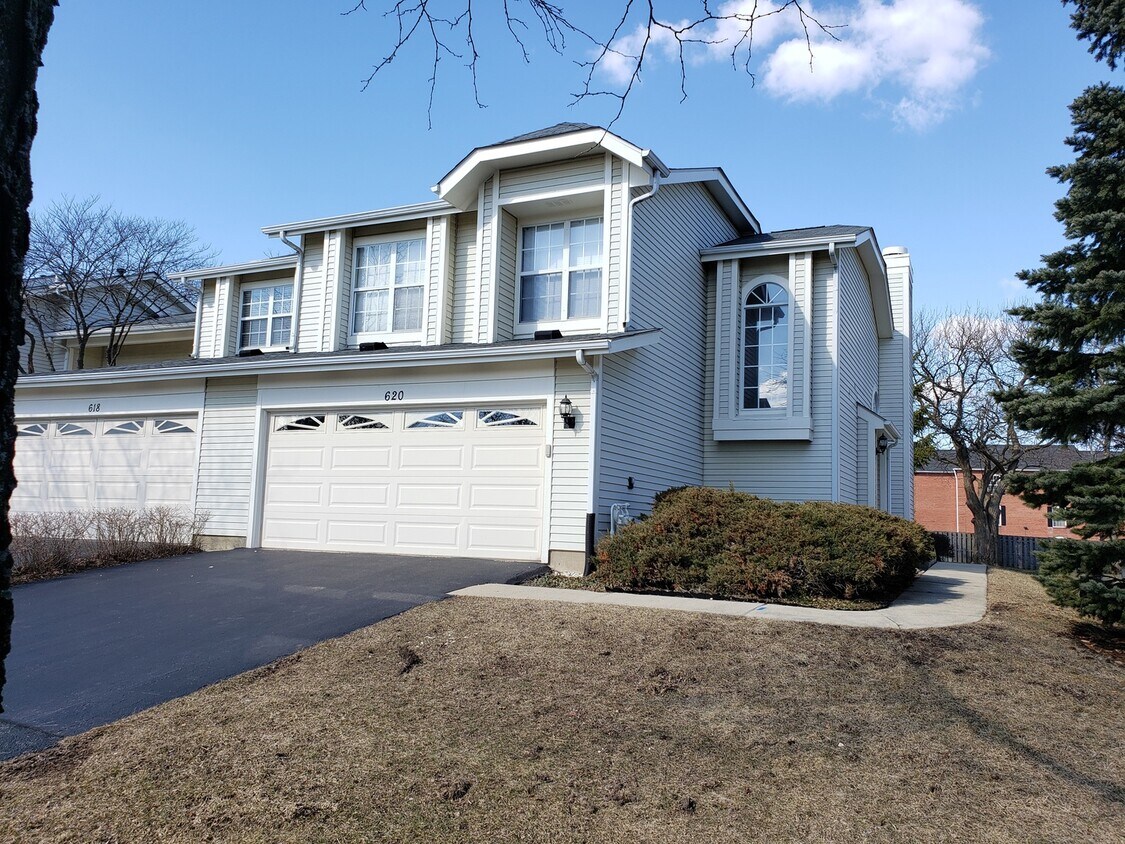 620 Sturnbridge Ln, Schaumburg, IL 60173 Townhome Rentals in