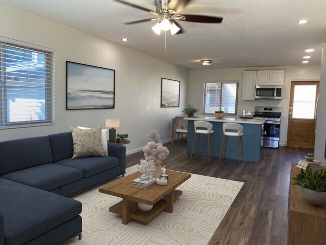 Foto del edificio - RENOVATED MODERN BEACH HOME! GARAGE! DRIVEWAY PARKING! AC!