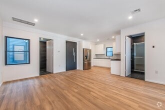 Building Photo - 206 Harrison Ave