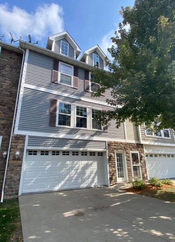 Foto principal - Series 353 of Karma La Properties LLC