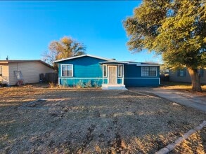 Building Photo - 3603 Gaston Dr