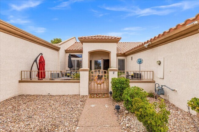 Building Photo - Beautifully Updated 2bd Sun City Summerlin Home with Resort-Style Amenities