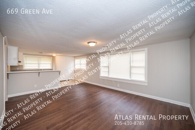 Foto del edificio - 669 Green Avenue, Cordova, AL 35550
