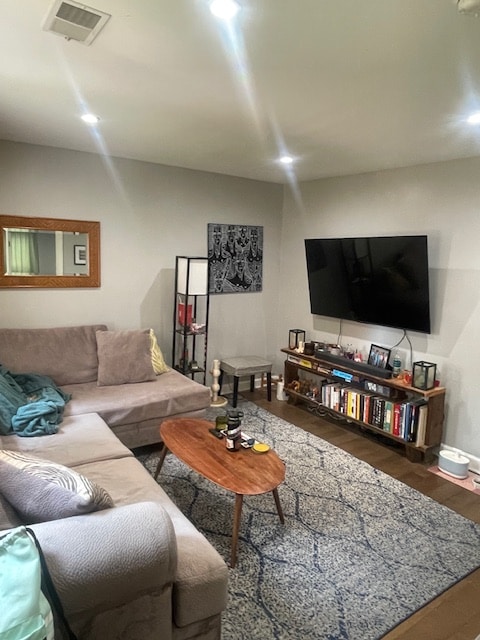 Foto principal - 2928 N Hamlin Ave