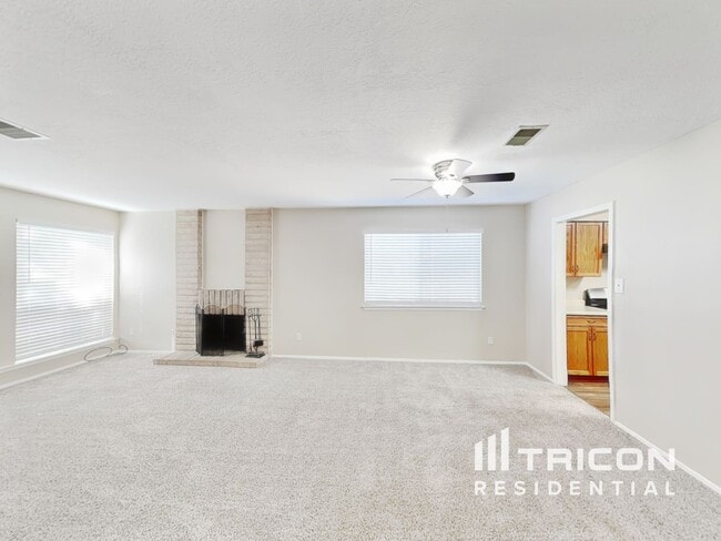 Building Photo - 12613 Indian School Rd NE