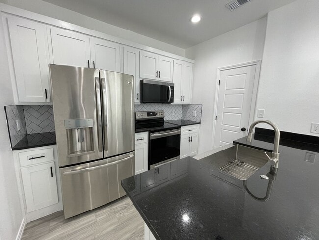 Photo - 3307 Collin St House