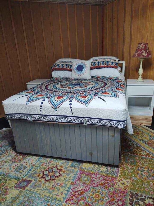 Dormitorio - 297 Knoll Dr