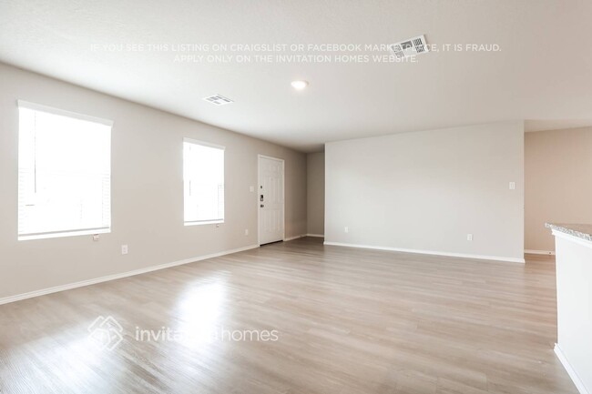 Building Photo - 4160 Southton Tarn