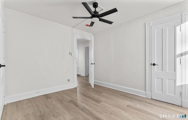 Foto del edificio - 32 Lamberton St