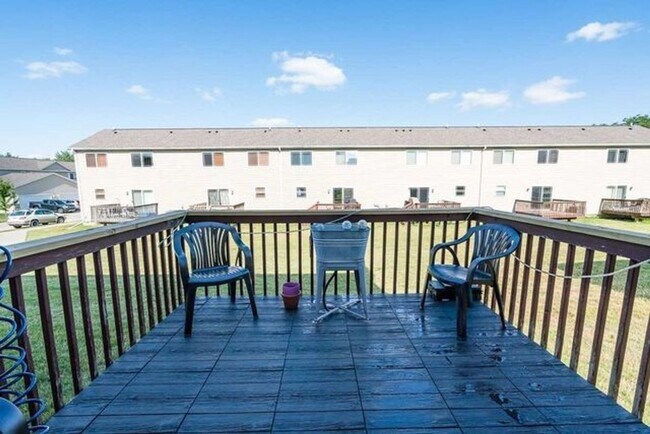 Foto del edificio - Must See!  2 Bedroom condo