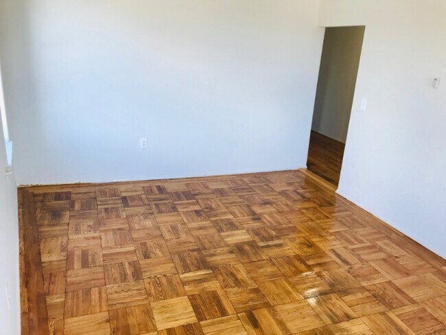 Foto del edificio - 3316 Kingsbridge Ave