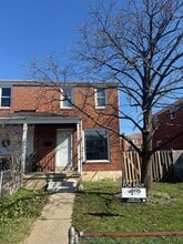 Building Photo - 7851 St Fabian Ln