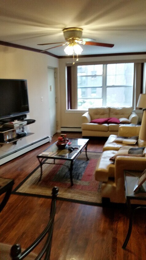 Foto principal - 189A W Kingsbridge Rd