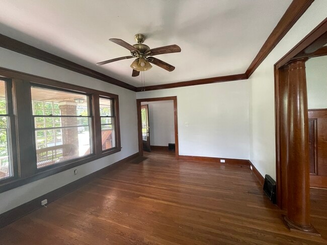 Living room - 2654 E 130th St