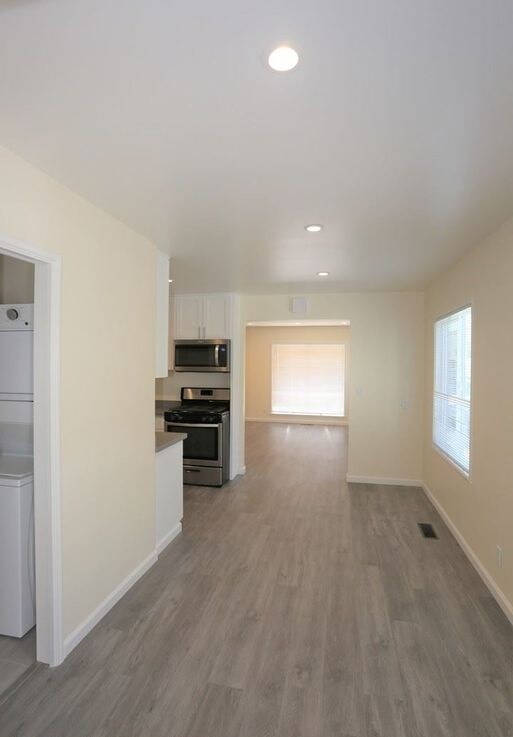 Building Photo - 1058 Cherry St