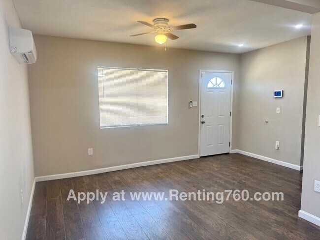 Building Photo - Cozy 2 Bed 2 Bath Home!