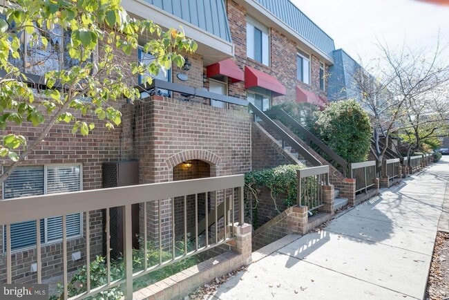 Foto del edificio - 1775 S Hayes St