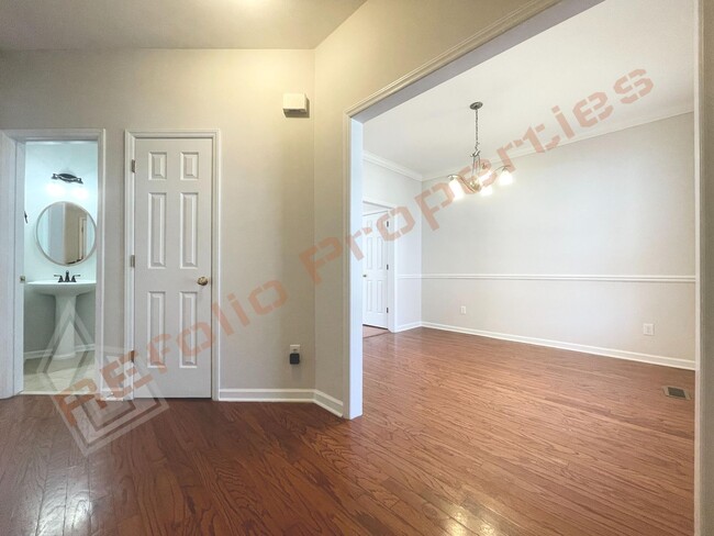 Building Photo - Freshly Painted 4-Bedroom Home with New Ca...