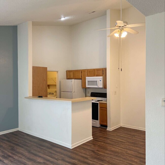 Building Photo - 112 SE 1161