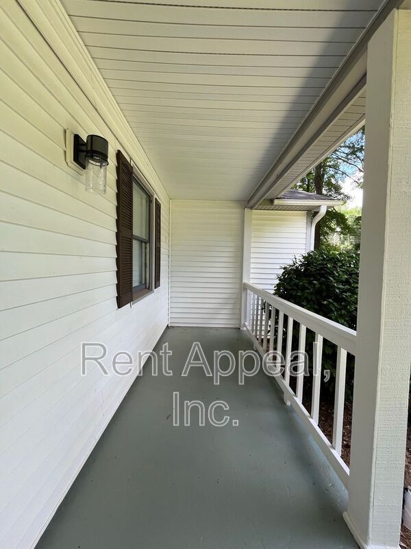 1914 Suwanee Terrace NW, Lawrenceville, GA 30043 House Rental in