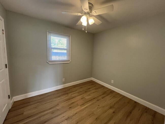 Photo - 5511 Dublin Dr House