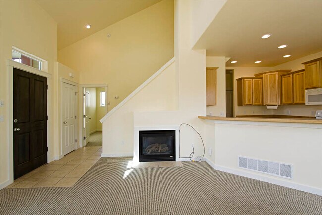 Foto del edificio - 3892 Equestrian Ln