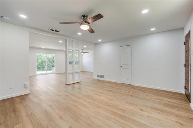 Building Photo - 202 Kenway St