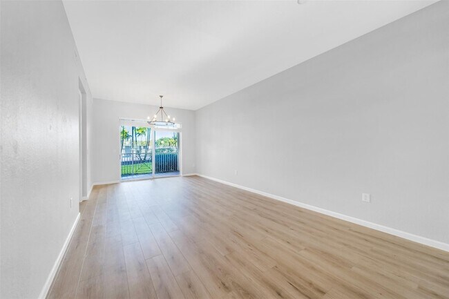 Foto del edificio - 3500 Oaks Clubhouse Dr