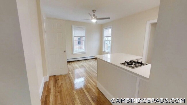 Foto del edificio - 65 Walden St