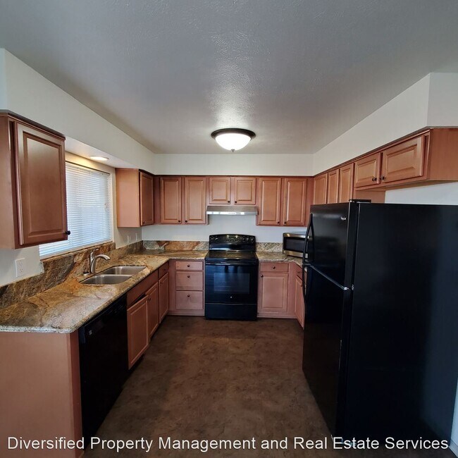 Foto del edificio - 3 br, 1.5 bath House - 34675 Hwy 99E