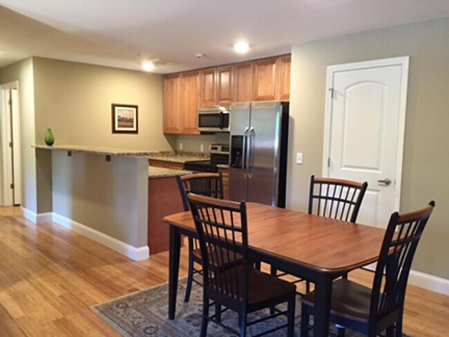 Building Photo - 67 Provencal Rd