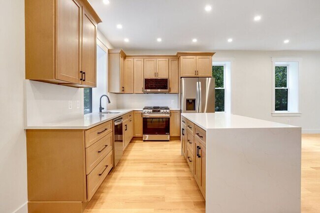 Foto del edificio - 1336 Newton St NW
