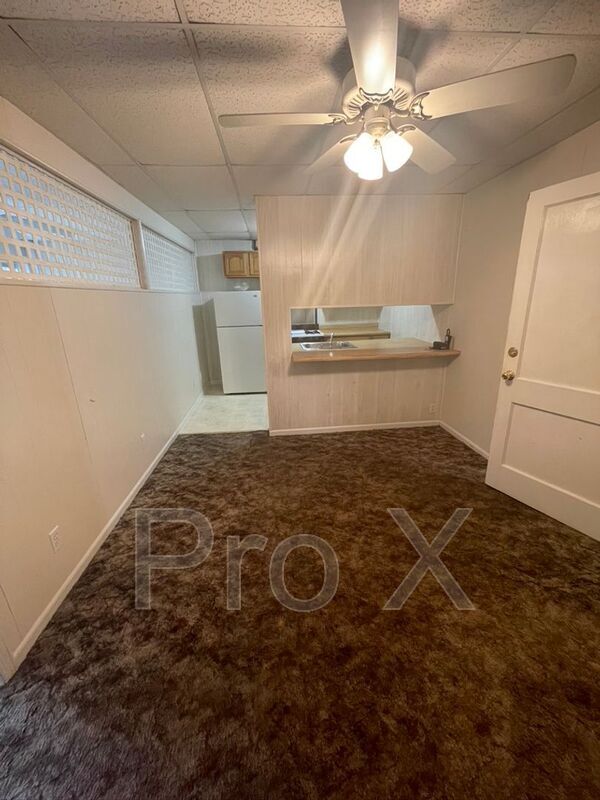 Foto del edificio - 103 E Williams