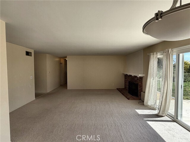 Foto del edificio - 28845 Briarhurst Dr